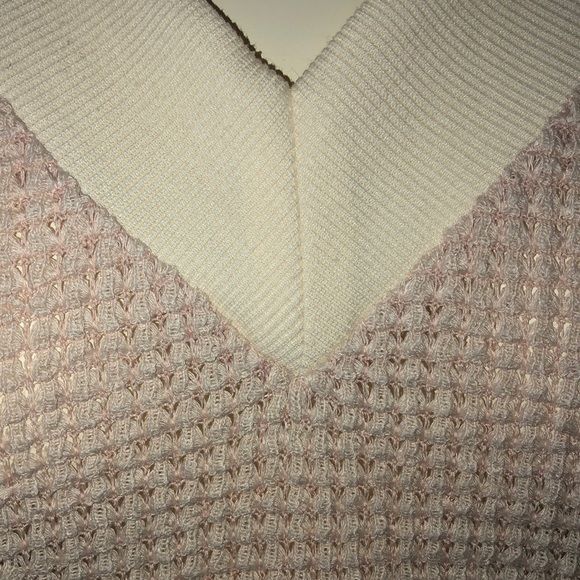 NWOT WAFFLE KNIT V NECK LIGHT WEIGHT PULLOVER - Picture 3 of 6